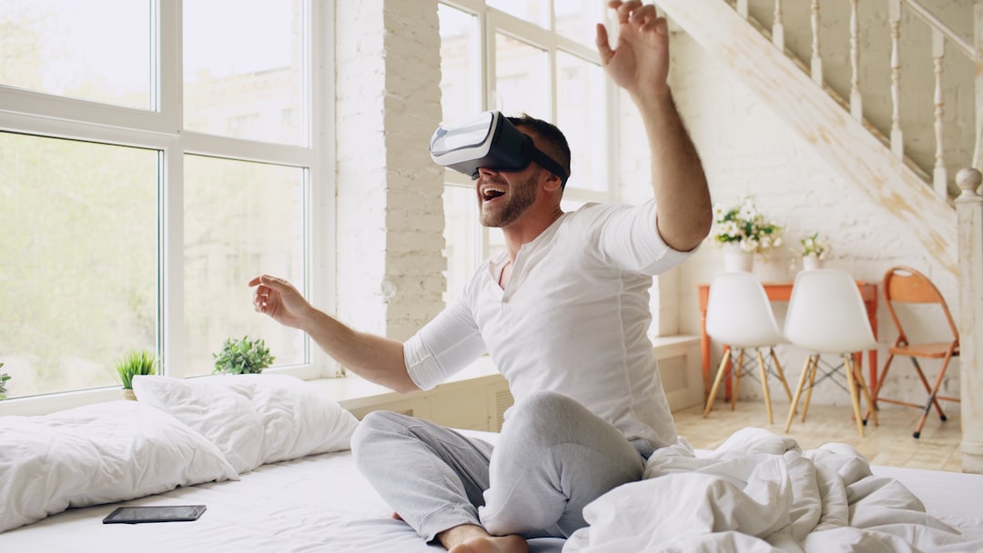 Discovering New Trends in Interactive Entertainment Platforms